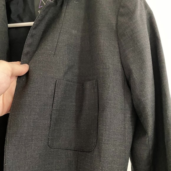 Dark Grey Aritzia Talula Blazer - Picture 5 of 10